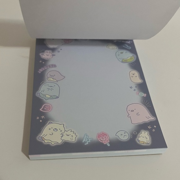 Sumikko Gurashi Obake 2022 Ghost Memo Pad - Picture 3 of 6